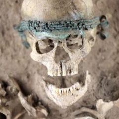 Imagem da notícia: Tiara de joias da Idade M&eacute;dia em exposi&ccedil;&atilde;o na Alemanha