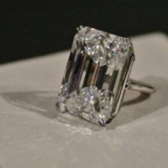Imagem da notícia: Diamante puro vendido por uma fortuna