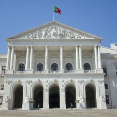 Imagem da notícia: Aprovado novo Regime Jur&iacute;dico da Ourivesaria e das Contrastarias?