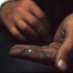 Imagem da notícia: Descoberto novo tipo de diamante