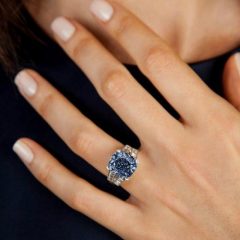 Imagem da notícia: Diamante de Shirley Temple vai a leil&atilde;o