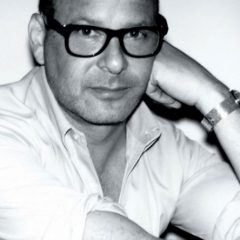 Imagem da notícia: Designer Reed Krakoff une-se &agrave; Tiffany