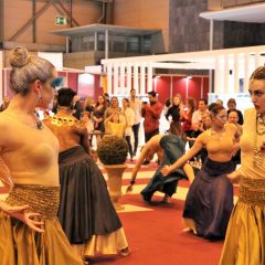 Imagem da notícia: Joias, relógios e muita dança na MadridJoya 2019