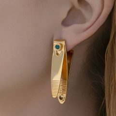 Imagem da notícia: Utensílios de beleza inspiram joias