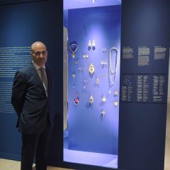 Imagem da notícia: Ourivesaria Tavares on display at the Gulbenkian Museum