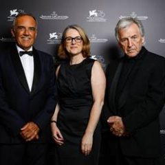 Imagem da notícia: Costa-Gavras recebe prémio da Jaeger LeCoultre