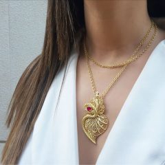 Imagem da notícia: Ana Moura draws inspiration from traditional Portuguese jewelery