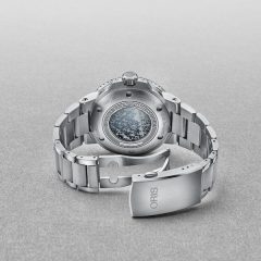 Imagem da notícia: Oris lança relógio inspirado no Lago Baikal da Sibéria