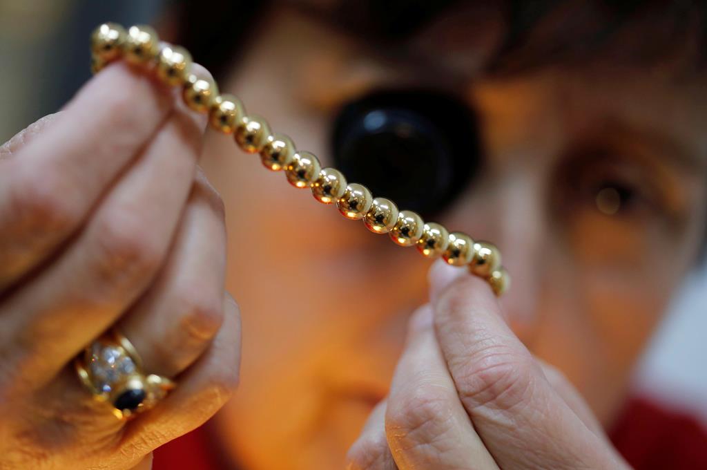 Imagem da notícia: Ouro, joias, relógios e o branqueamento de capitais