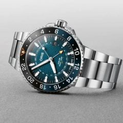 Imagem da notícia: Oris lança relógio que alerta para a ameaça ao tubarão-baleia