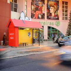 Imagem da notícia: Swatch traz a Casota do Snoopy até às ruas de Lisboa