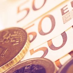 Imagem da notícia: Criada compensação às empresas pelo aumento do Salário Mínimo Nacional