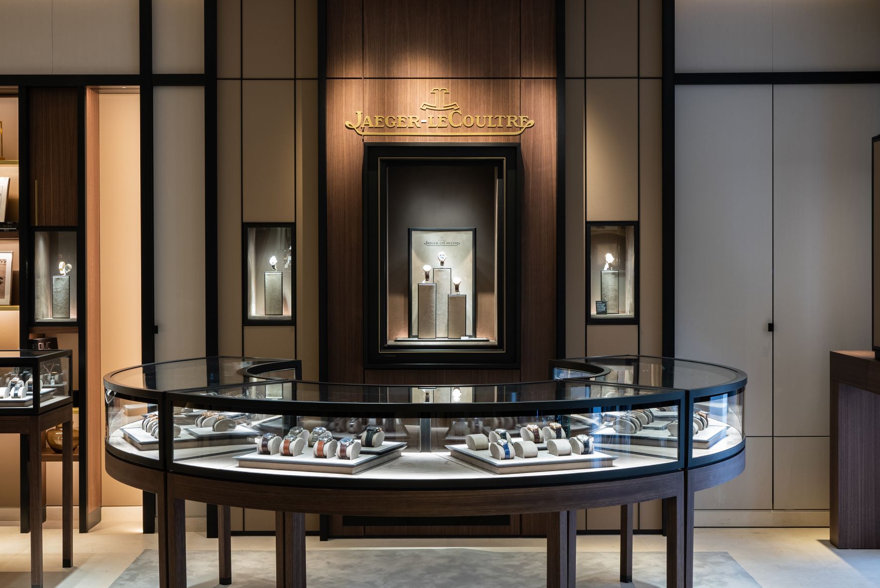 Imagem da notícia: Opening of the first Jaeger-LeCoultre boutique in Portugal