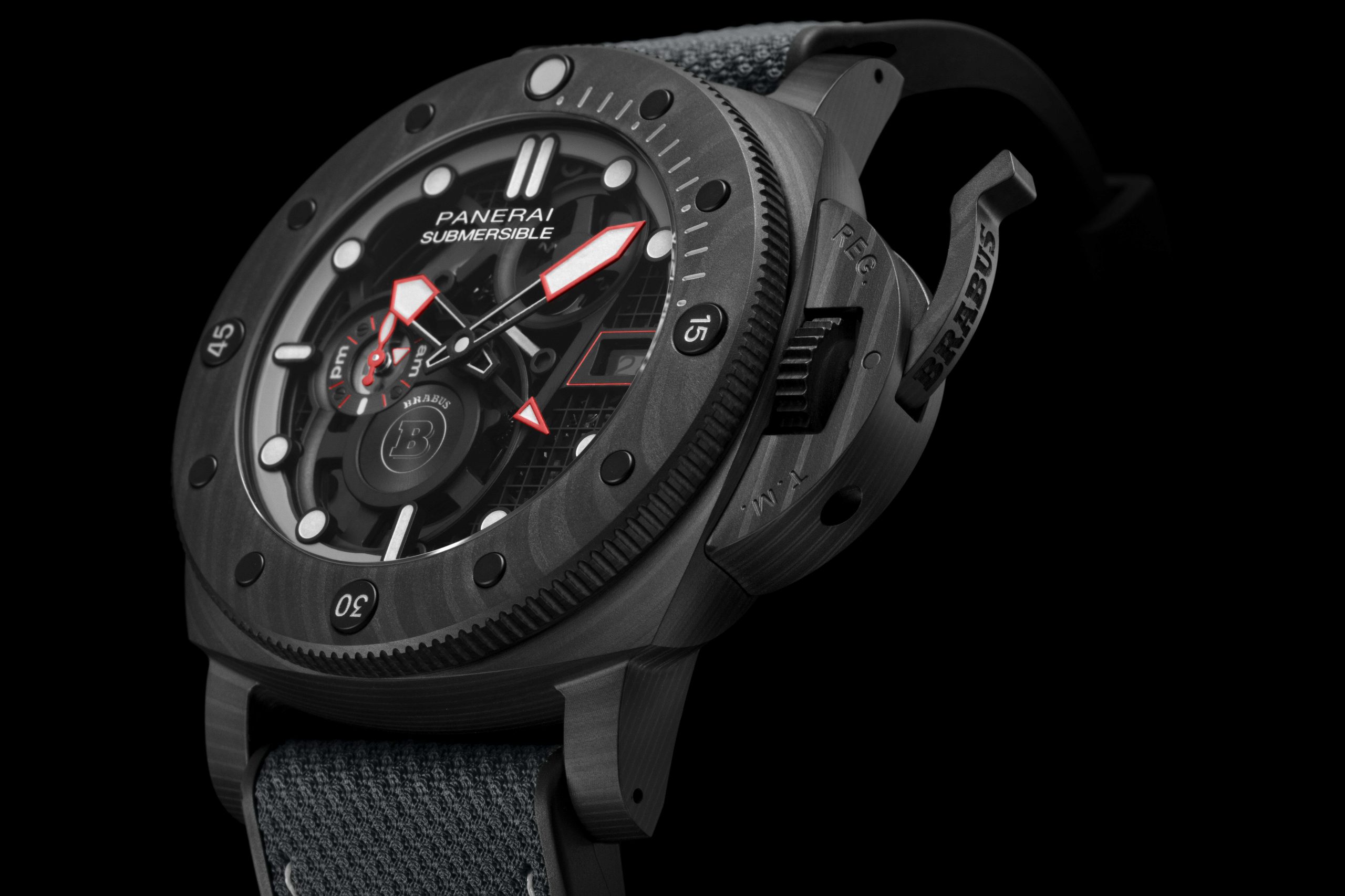 Imagem da notícia: Panerai e Brabus, unidas numa “parceria desafiante”