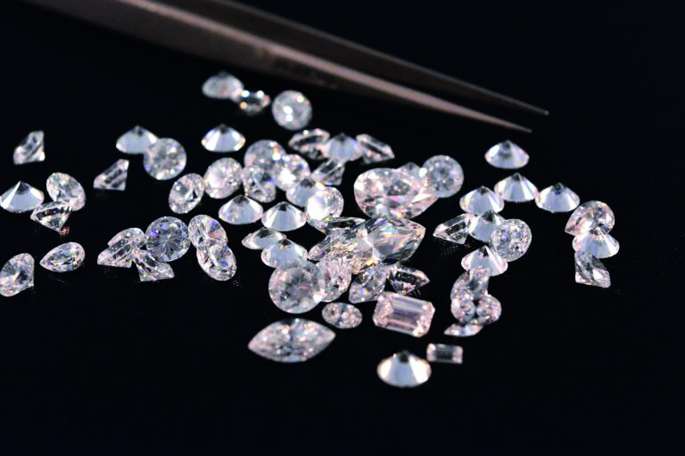 Imagem da notícia: EFJ alerta: “práticas comerciais enganosas sobre diamantes sintéticos devem cessar”