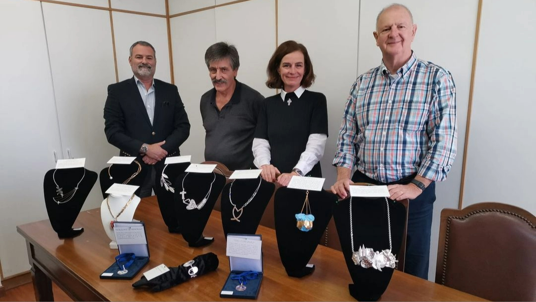 Imagem da notícia: APIO awards winners of the 15th Goldsmithing Competition