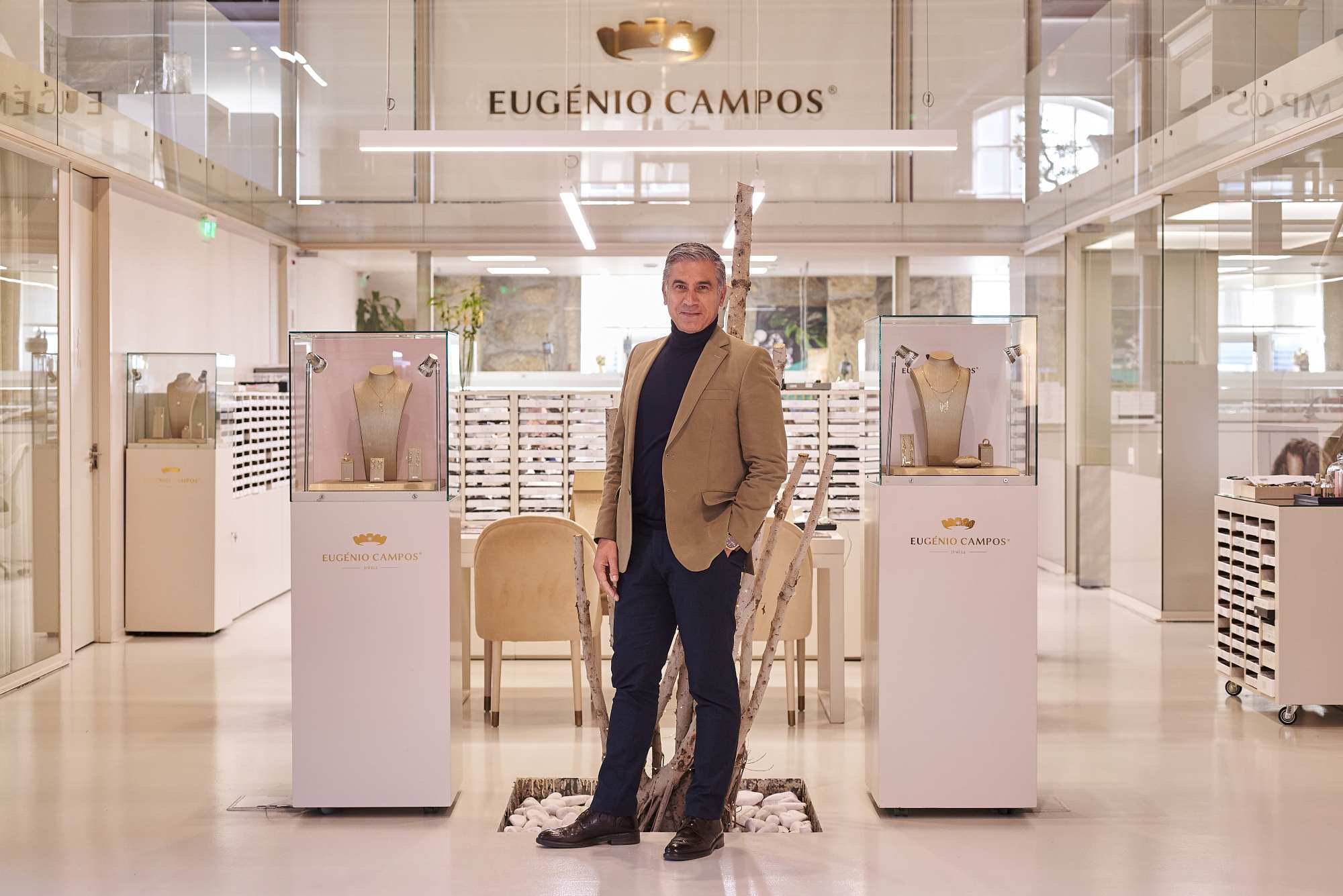 Imagem da notícia: Eugénio Campos Jewels celebrates 37 years of history