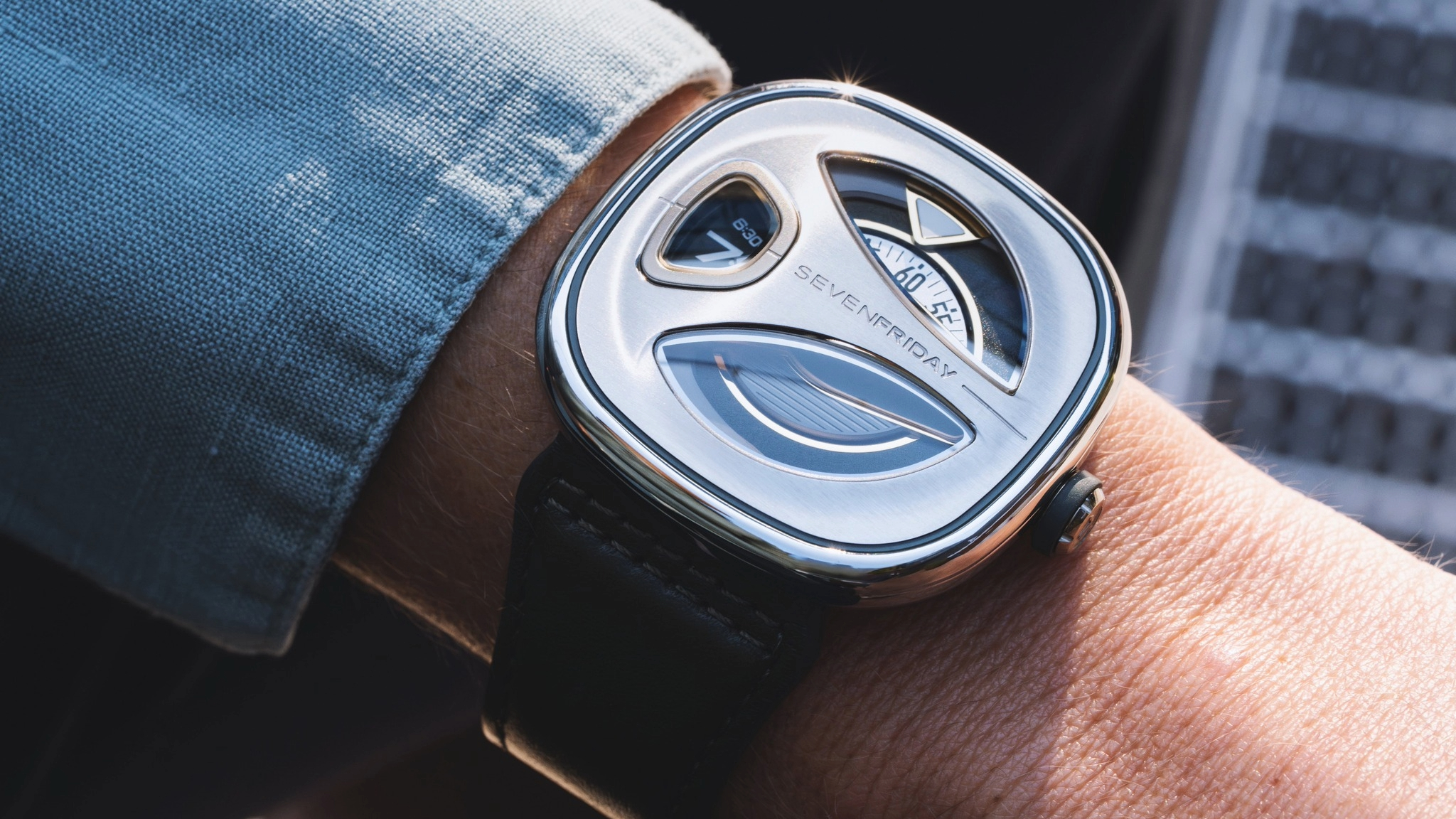 Imagem da notícia: SEVENFRIDAY regressa ao futuro com a nova SÉRIE ME!