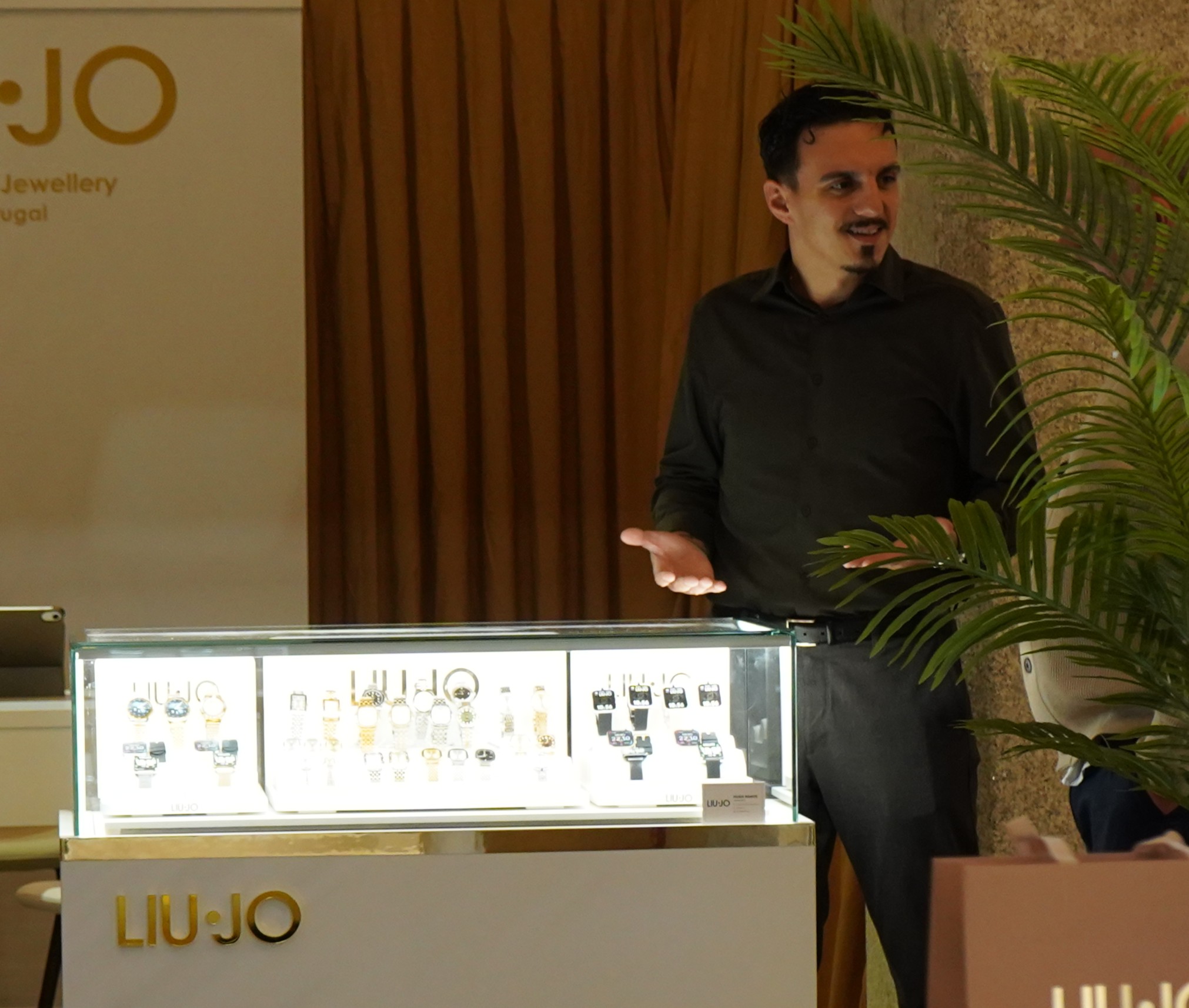 Imagem da notícia: Fábio Valente, representante da LIU JO Luxury em Portugal, sobre a JoiaPro