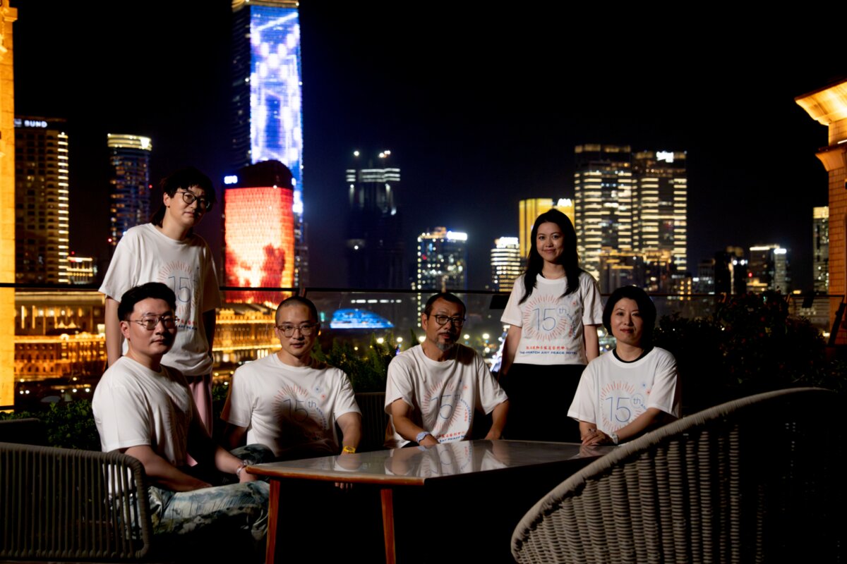 Imagem da notícia: Swatch celebra 15º aniversário do Swatch Art Peace Hotel